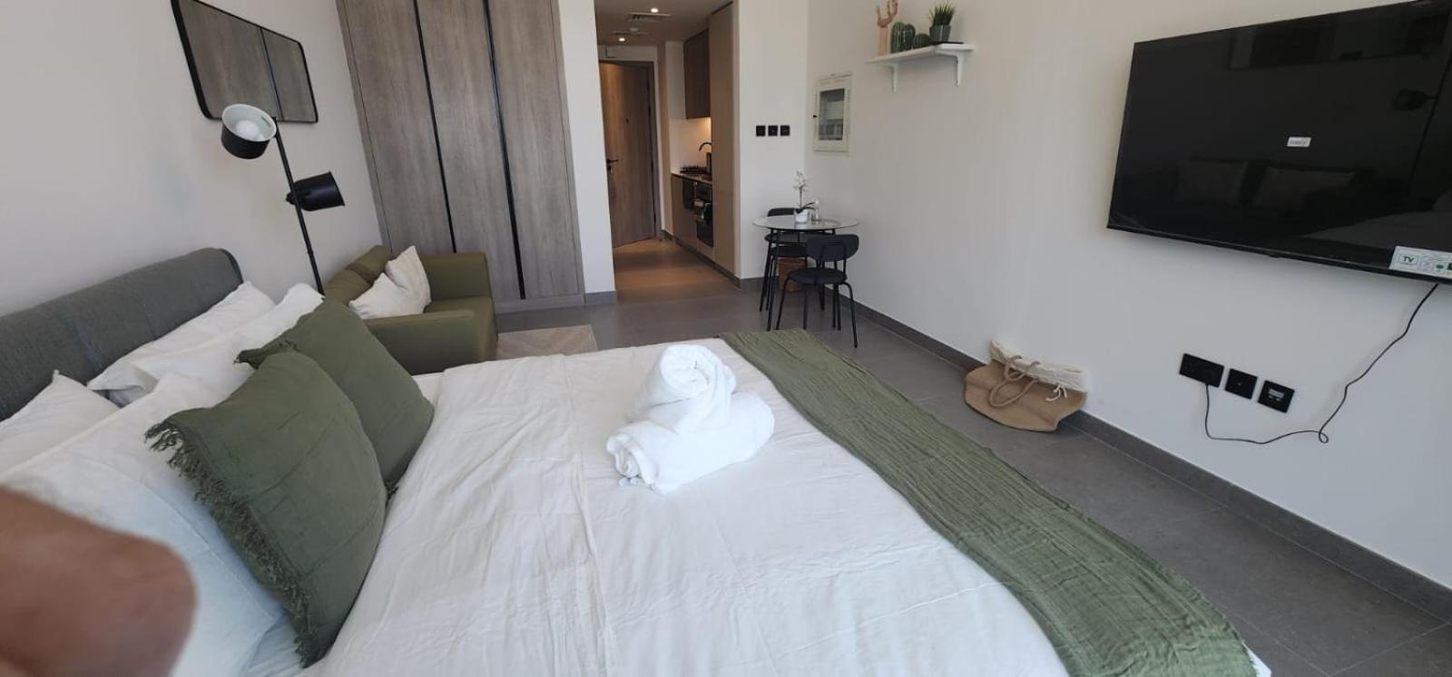 Apartment Luxury Retreat, Heart Of Jvc Oxford Terrace *